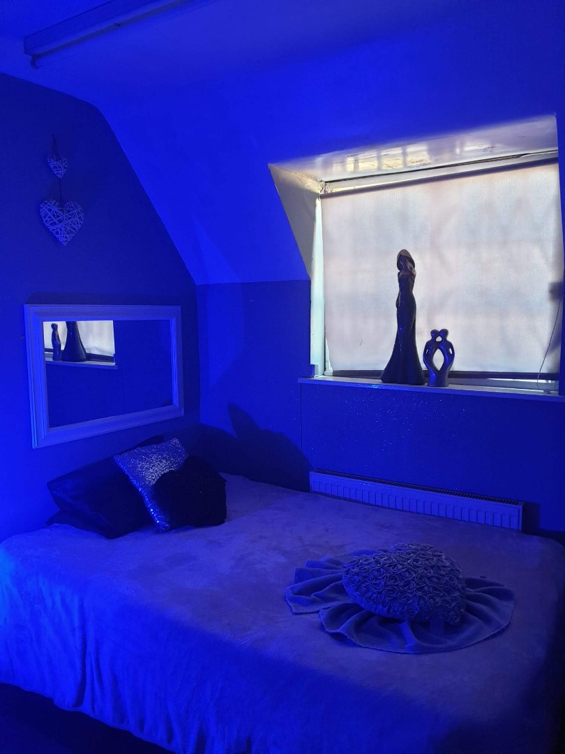 Room2